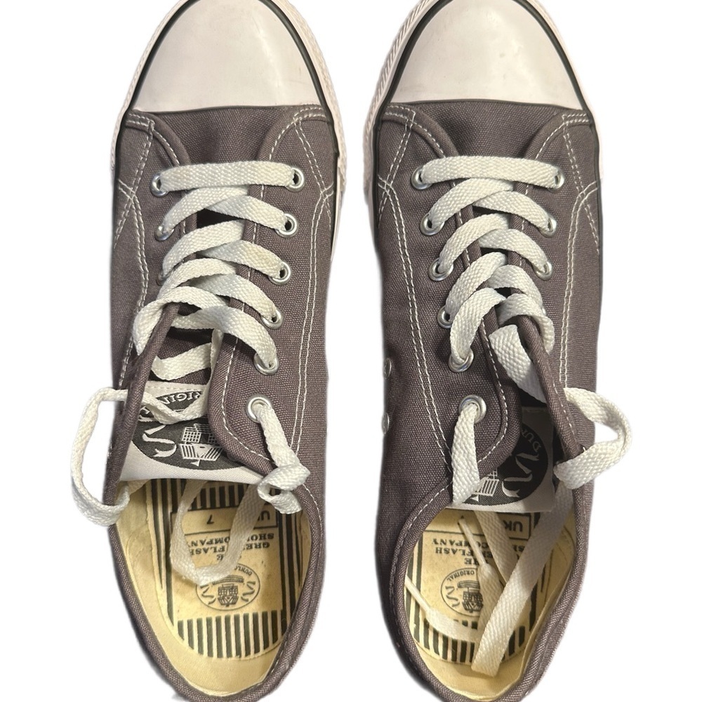 Women’s Dunlop Canvas Sneakers - Size 7 - Excellent Condition - Picture 4 of 8